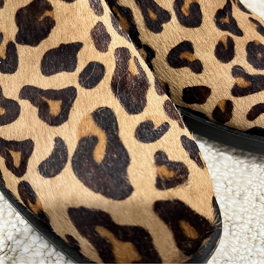 Cole Haan Women's Kimberly Water Resistant Ankle Bootie sz9 Leopard fur - Picture 4 of 4